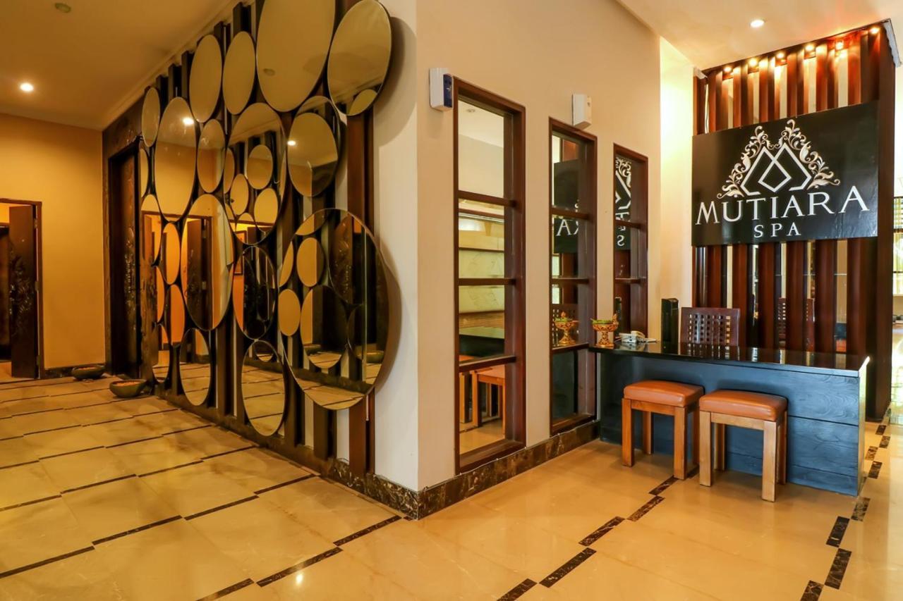 Capital O 2114 Grand Jimbaran Boutique Hotel ภายนอก รูปภาพ