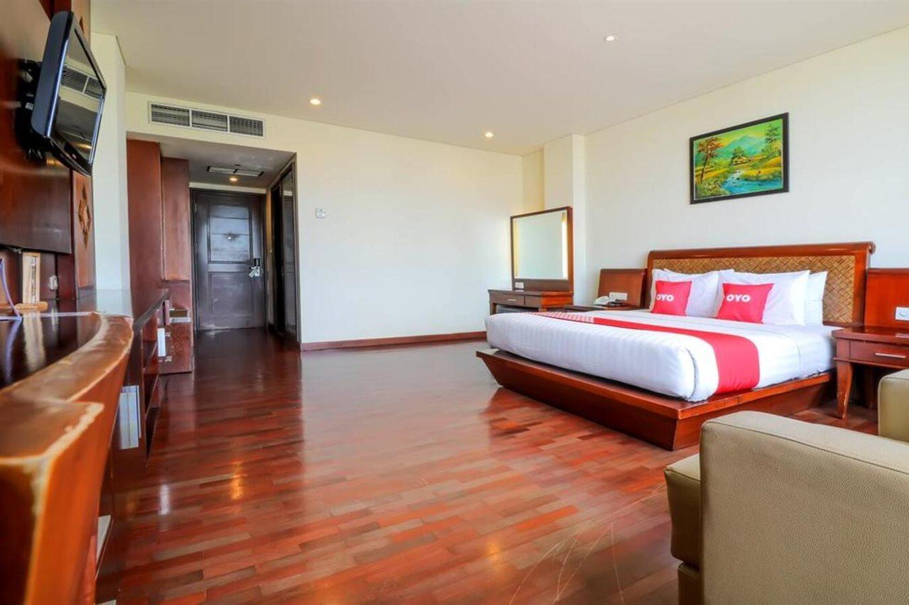 Capital O 2114 Grand Jimbaran Boutique Hotel ภายนอก รูปภาพ