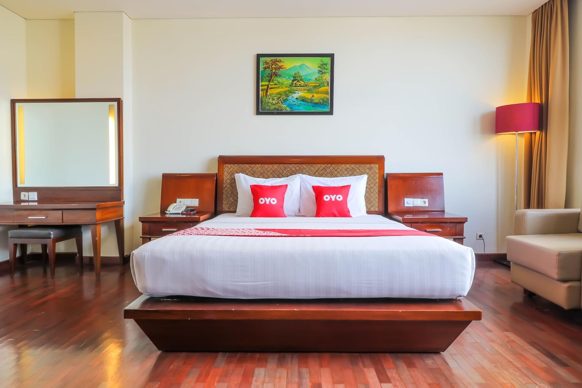 Capital O 2114 Grand Jimbaran Boutique Hotel ภายนอก รูปภาพ