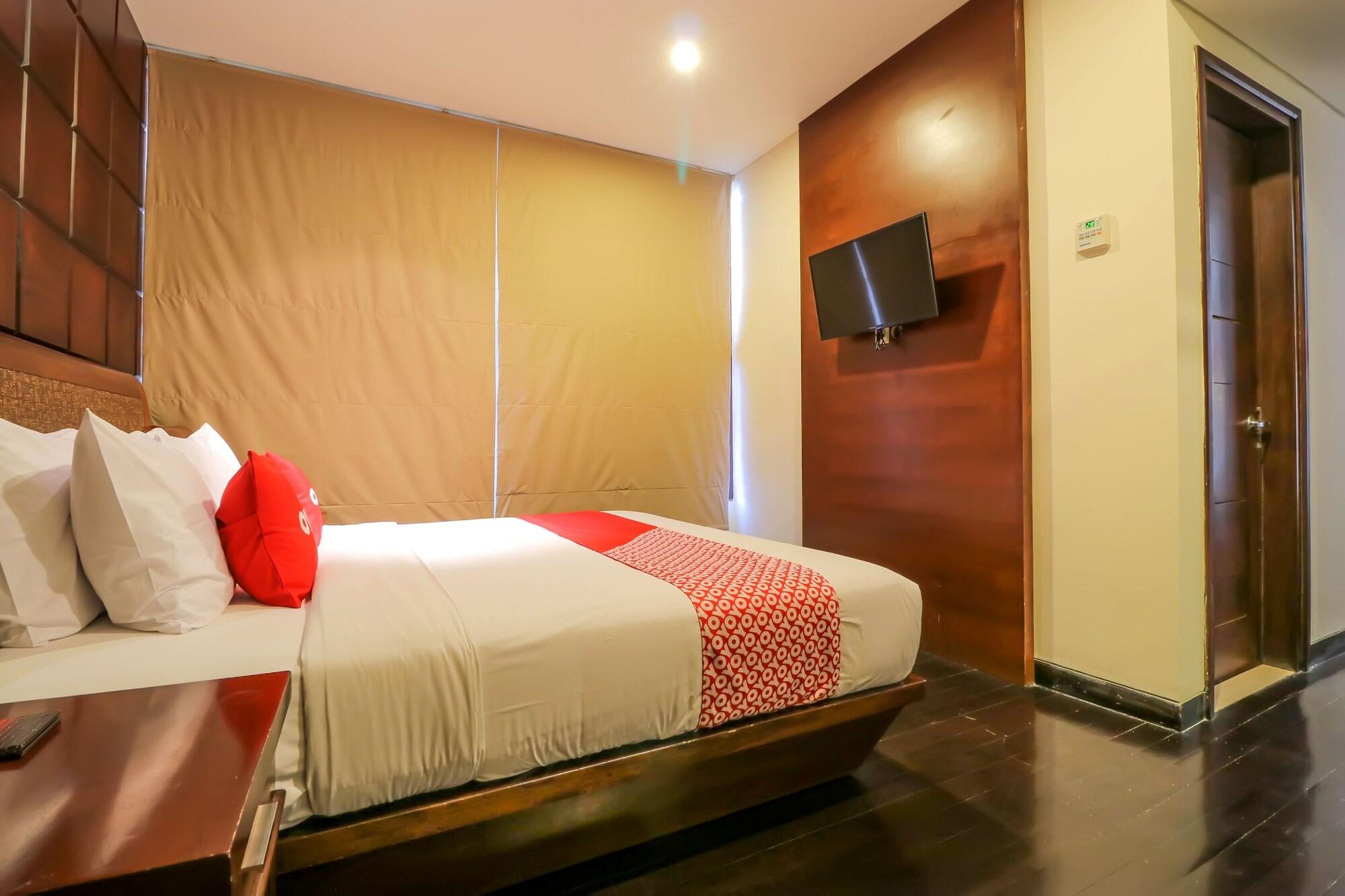 Capital O 2114 Grand Jimbaran Boutique Hotel ภายนอก รูปภาพ