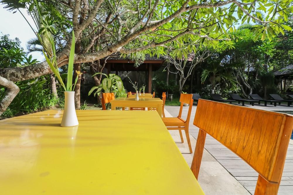 Capital O 2114 Grand Jimbaran Boutique Hotel ภายนอก รูปภาพ